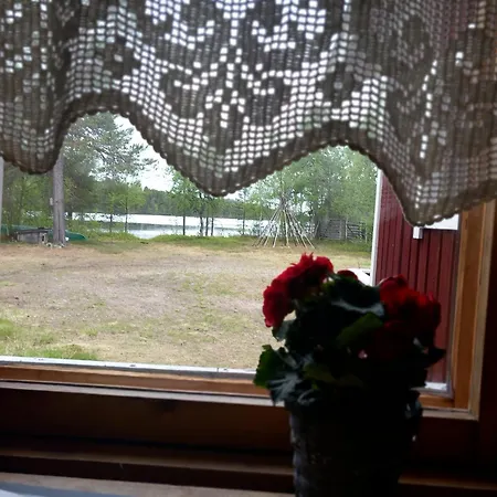 Rustic Old Lakeside At Apartamento *