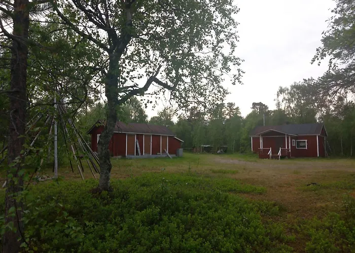 Rustic Old Lakeside At Apartamento Sevettijärvi